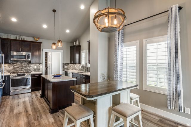 4953 W LAKE TERRACE AVE, South Jordan, UT 84009