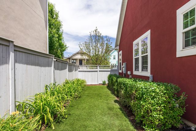 4953 W LAKE TERRACE AVE, South Jordan, UT 84009