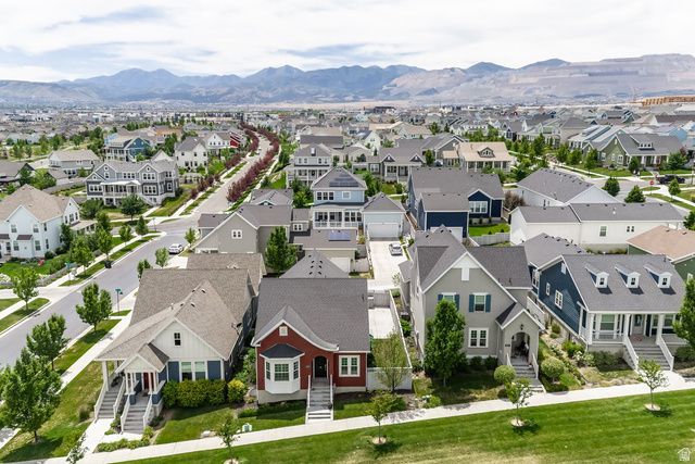 4953 W LAKE TERRACE AVE, South Jordan, UT 84009