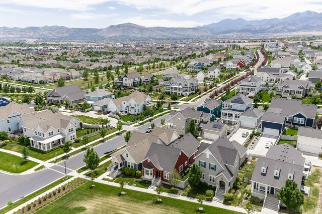 4953 W LAKE TERRACE AVE, South Jordan, UT 84009