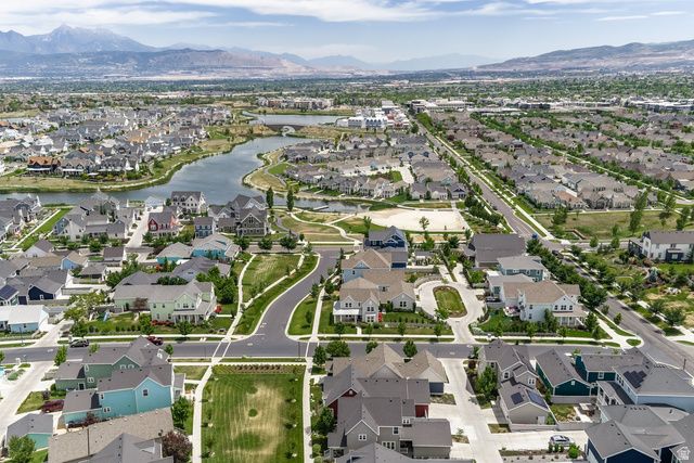 4953 W LAKE TERRACE AVE, South Jordan, UT 84009