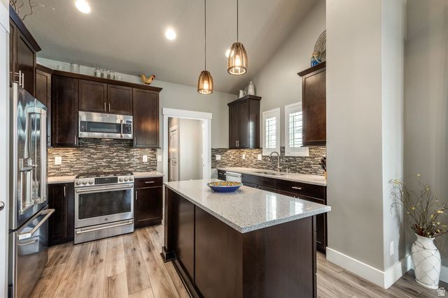 4953 W LAKE TERRACE AVE, South Jordan, UT 84009