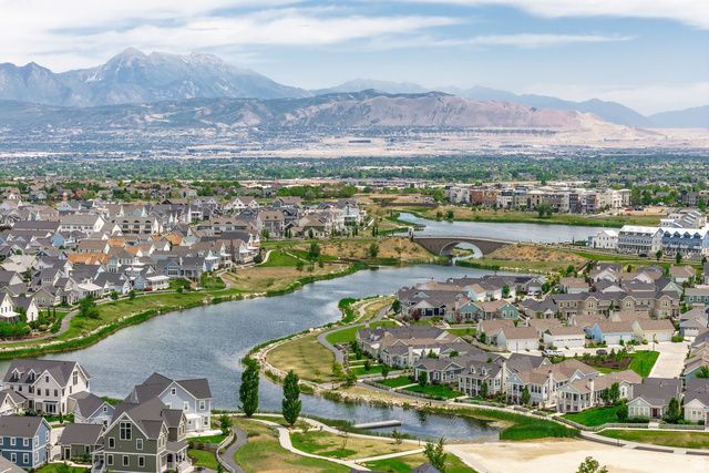 4953 W LAKE TERRACE AVE, South Jordan, UT 84009