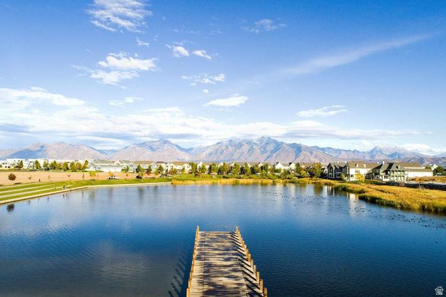 4953 W LAKE TERRACE AVE, South Jordan, UT 84009