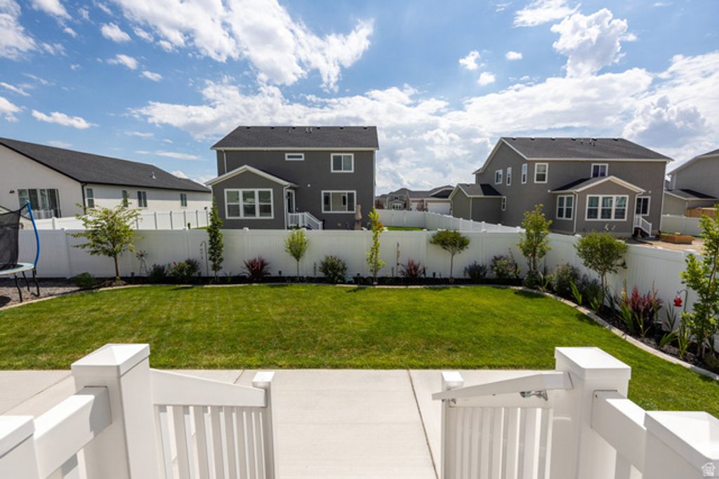 Image 19 of property listing at 1074 E BLAZING SUN DR. #326, Eagle Mountain, UT 84005