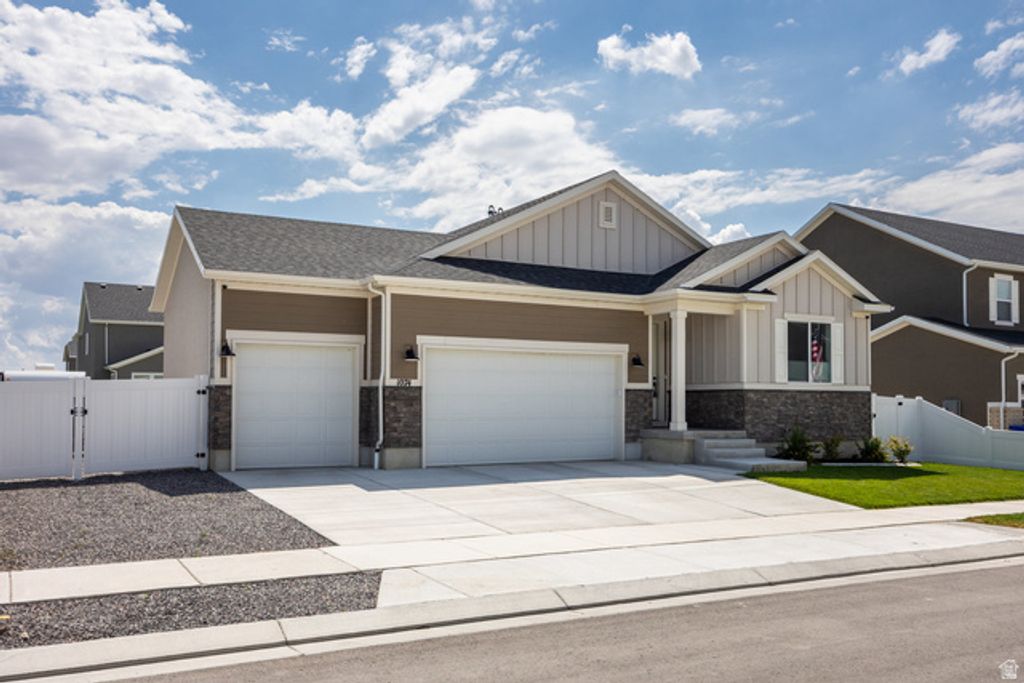 Image 27 of property listing at 1074 E BLAZING SUN DR. #326, Eagle Mountain, UT 84005