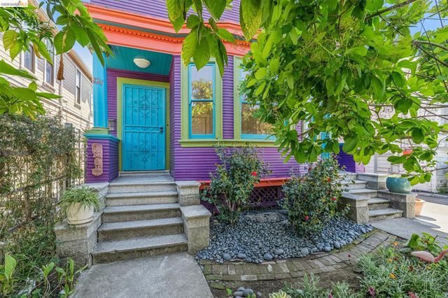 821 32nd, Oakland, CA 94608