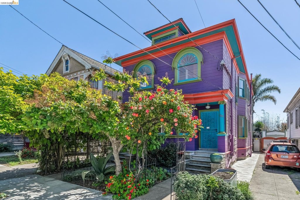 821 32nd, Oakland, CA 94608