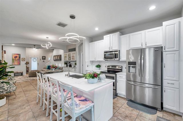 2602 W NASSAU STREET, Tampa, FL 33607