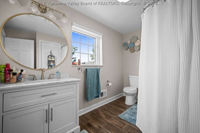 844 Lower Chester Road, Charleston, WV 25302