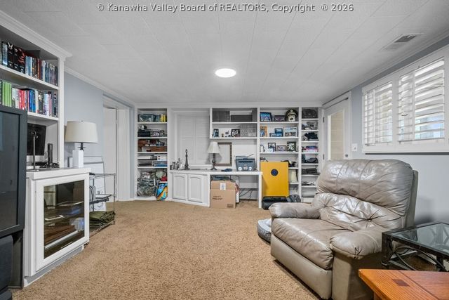 844 Lower Chester Road, Charleston, WV 25302