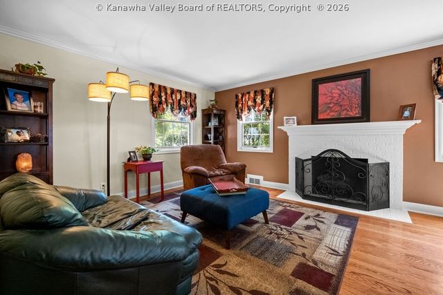 844 Lower Chester Road, Charleston, WV 25302