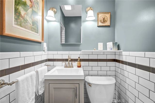 8911 Cattaraugus, Los Angeles, CA 90034