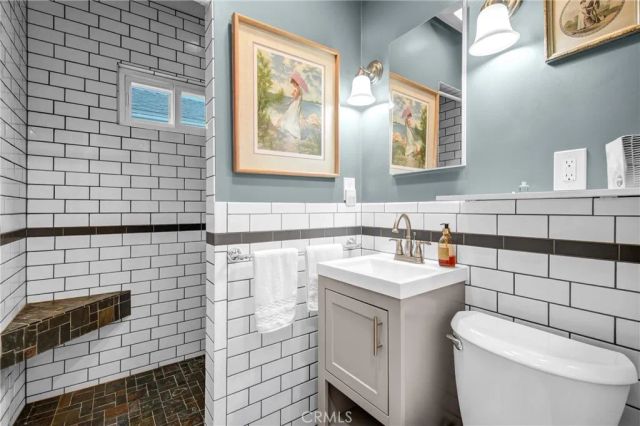 8911 Cattaraugus, Los Angeles, CA 90034