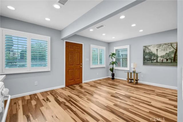8911 Cattaraugus, Los Angeles, CA 90034