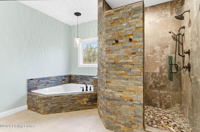 17106 Deer Crossing Trail, Fisherville, KY 40023
