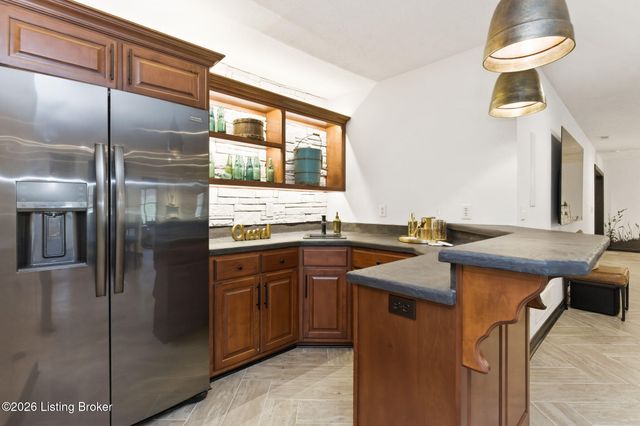 17106 Deer Crossing Trail, Fisherville, KY 40023