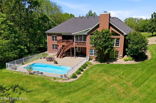 17106 Deer Crossing Trail, Fisherville, KY 40023