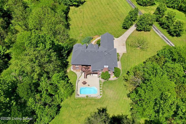 17106 Deer Crossing Trail, Fisherville, KY 40023