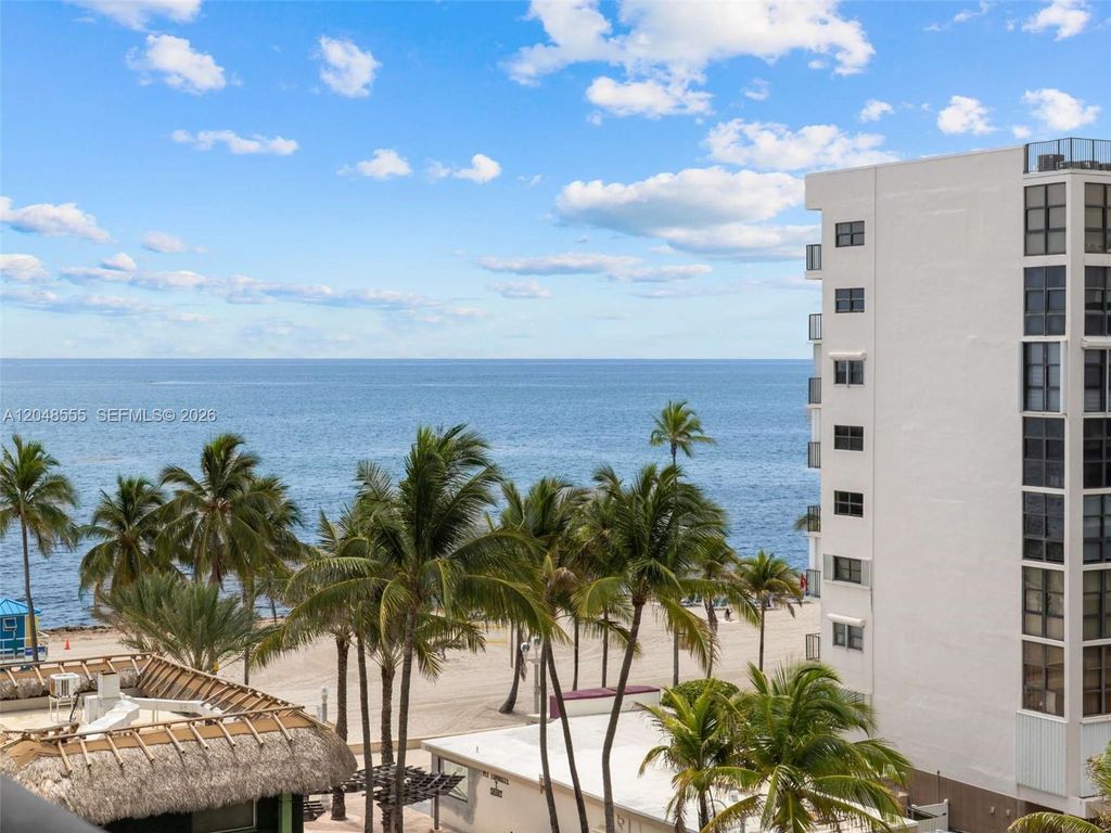 322 SE Buchanan Street 703, Hollywood, FL 33019