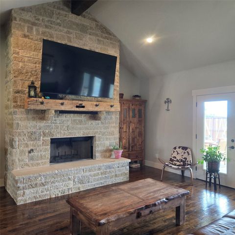1142 Dunn Drive, Palo Pinto, TX 76484