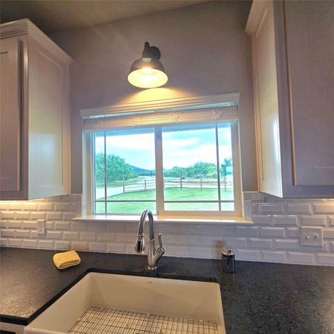 1142 Dunn Drive, Palo Pinto, TX 76484
