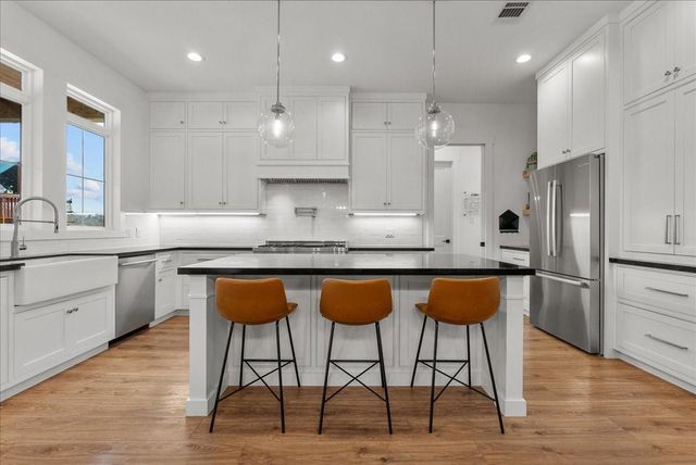 15855 Hickory Drive, Alvin, TX 77511