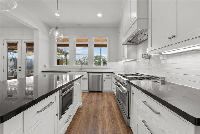 15855 Hickory Drive, Alvin, TX 77511