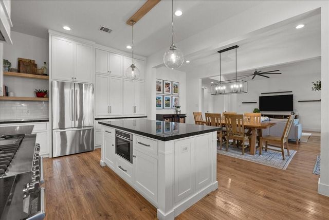 15855 Hickory Drive, Alvin, TX 77511