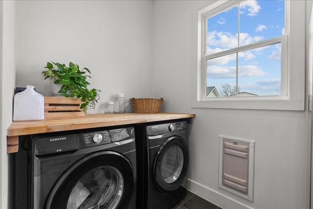 15855 Hickory Drive, Alvin, TX 77511