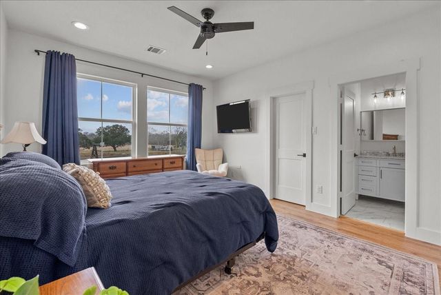 15855 Hickory Drive, Alvin, TX 77511