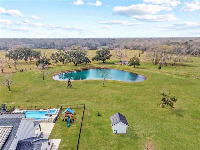 15855 Hickory Drive, Alvin, TX 77511