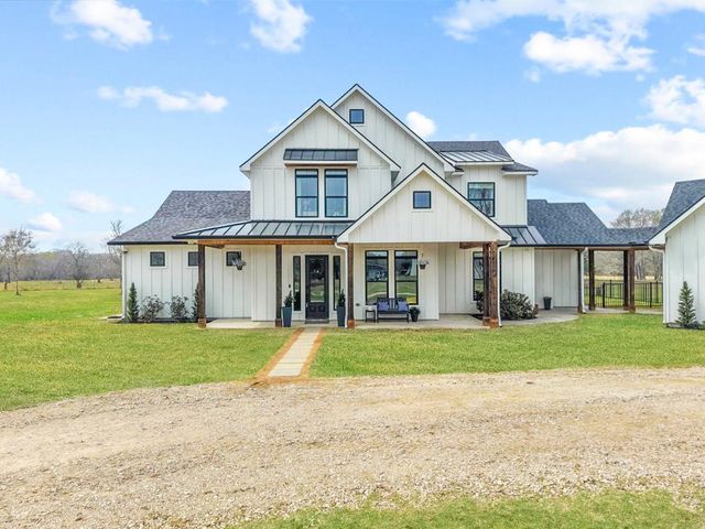 15855 Hickory Drive, Alvin, TX 77511