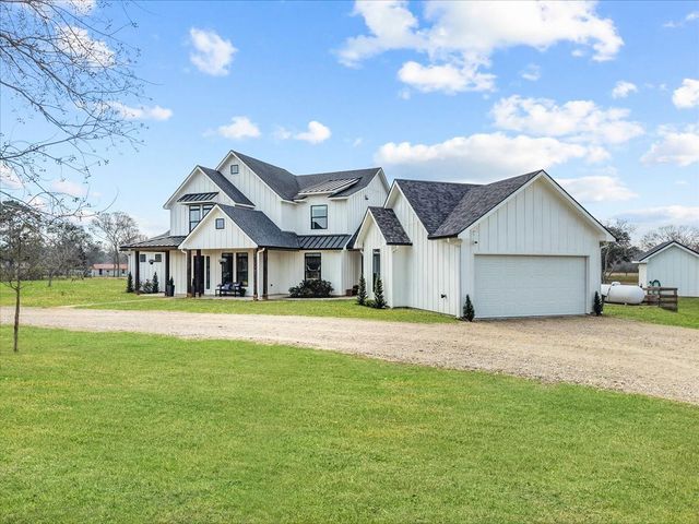 15855 Hickory Drive, Alvin, TX 77511