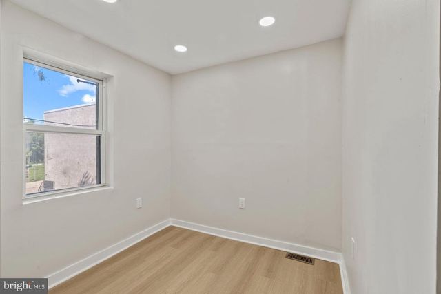 2321 W FIRTH ST, Philadelphia, PA 19132