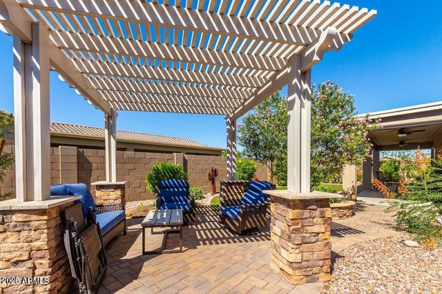 5822 W KOWALSKY Lane, Laveen, AZ 85339