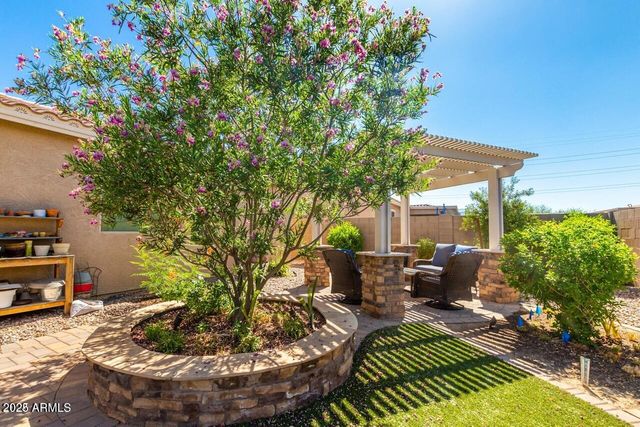 5822 W KOWALSKY Lane, Laveen, AZ 85339