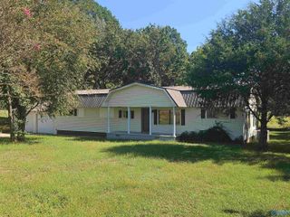 13584 Garden Way, Athens, AL 35611