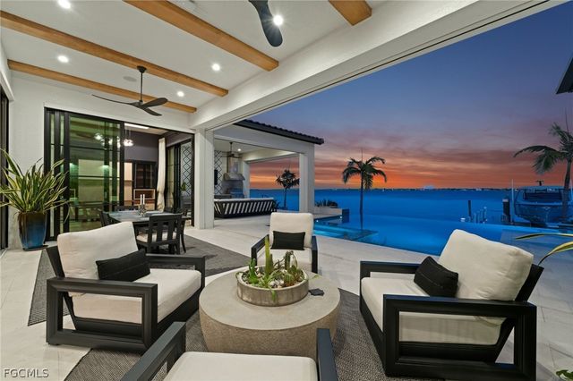 5661 Riverside DR, Cape Coral, FL 33904