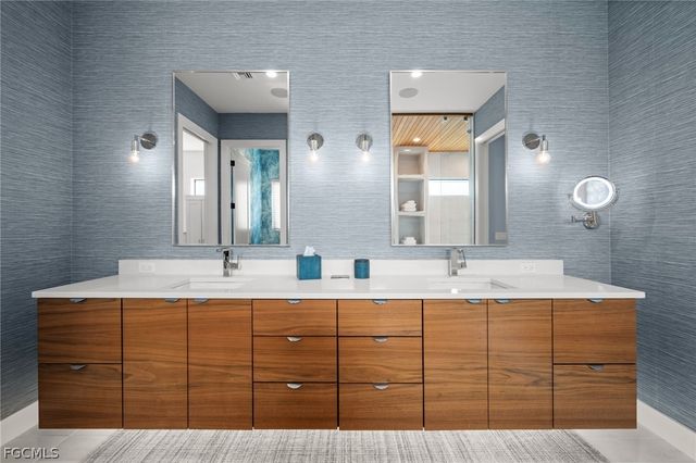 5661 Riverside DR, Cape Coral, FL 33904