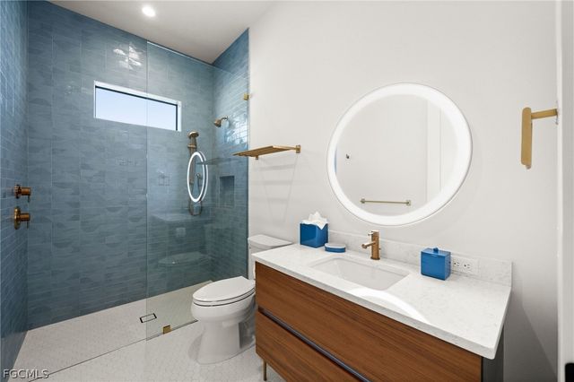 5661 Riverside DR, Cape Coral, FL 33904