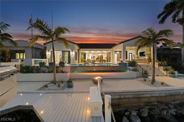 5661 Riverside DR, Cape Coral, FL 33904