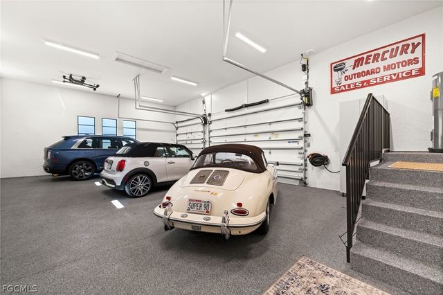 5661 Riverside DR, Cape Coral, FL 33904