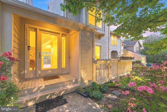 11163 LAKE CHAPEL LN, Reston, VA 20191