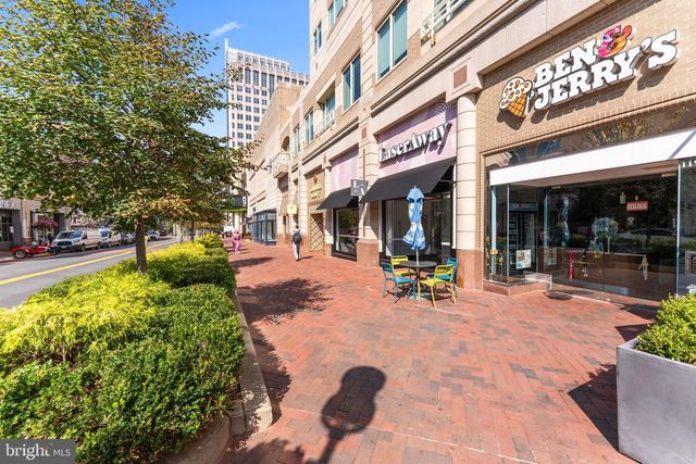 11163 LAKE CHAPEL LN, Reston, VA 20191