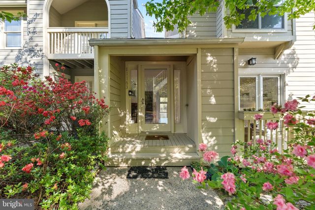 11163 LAKE CHAPEL LN, Reston, VA 20191