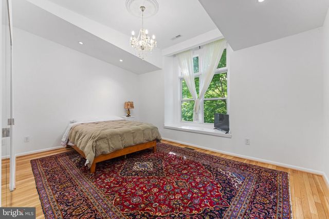 11163 LAKE CHAPEL LN, Reston, VA 20191