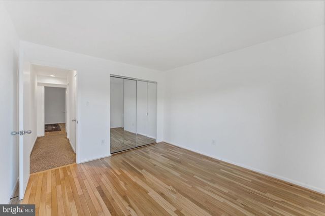 11163 LAKE CHAPEL LN, Reston, VA 20191
