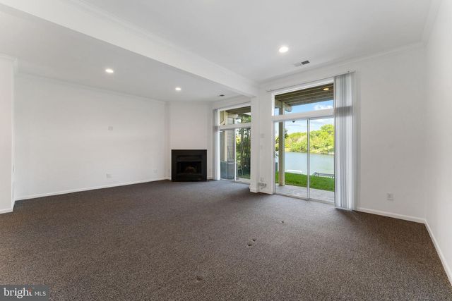 11163 LAKE CHAPEL LN, Reston, VA 20191