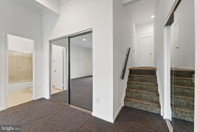 11163 LAKE CHAPEL LN, Reston, VA 20191